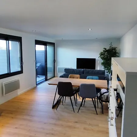 : T2 Moderne, Terrasse, Wifi, Parking, Animaux Ok - Fr-1-555-100 * Aix-les-Bains